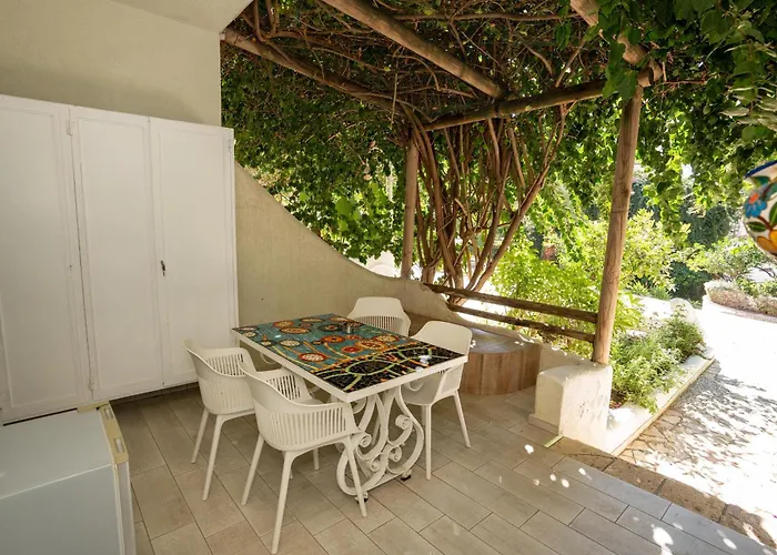 Marin Bougainville Apartament