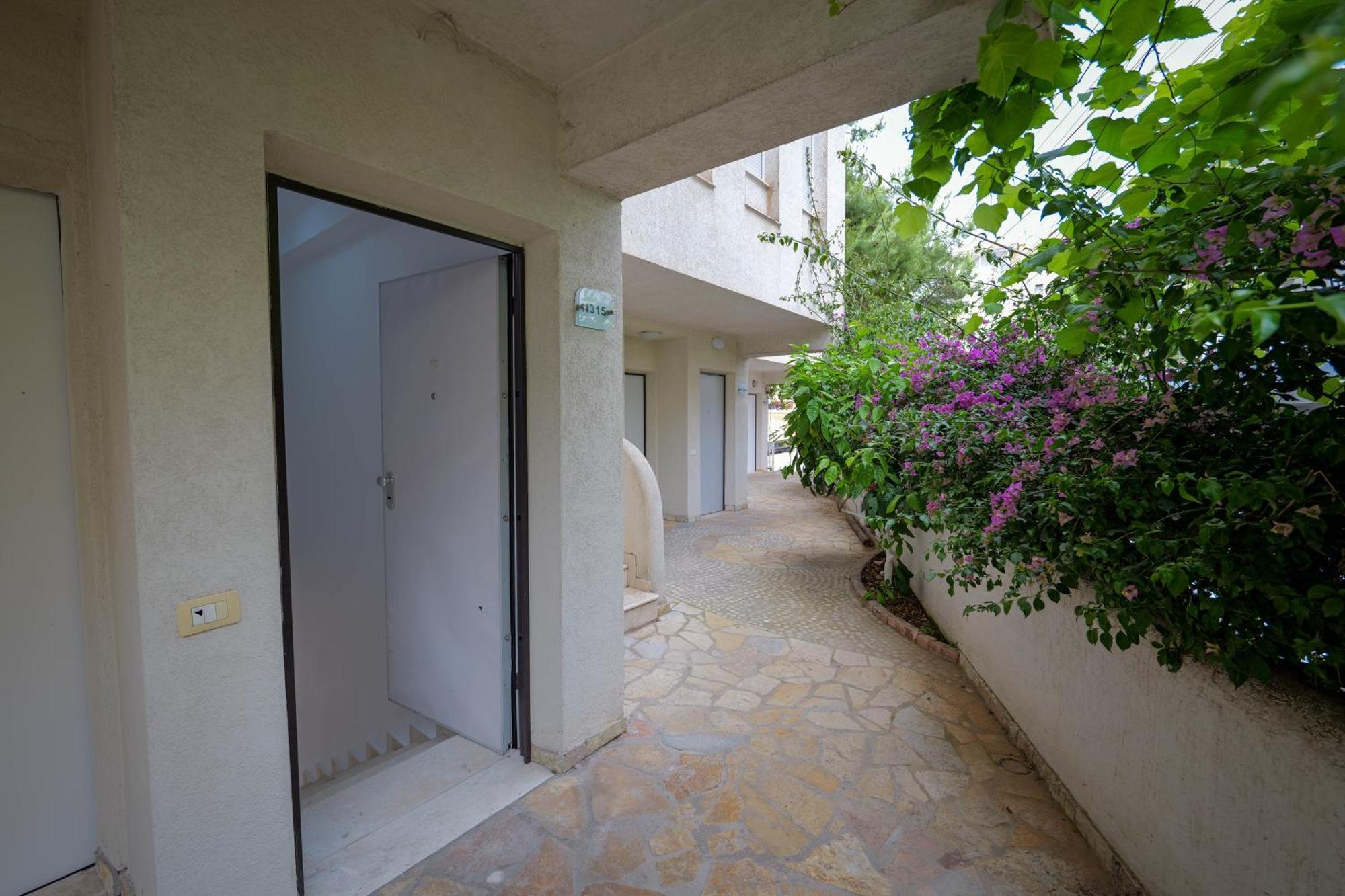 Marin Bougainville Apartment