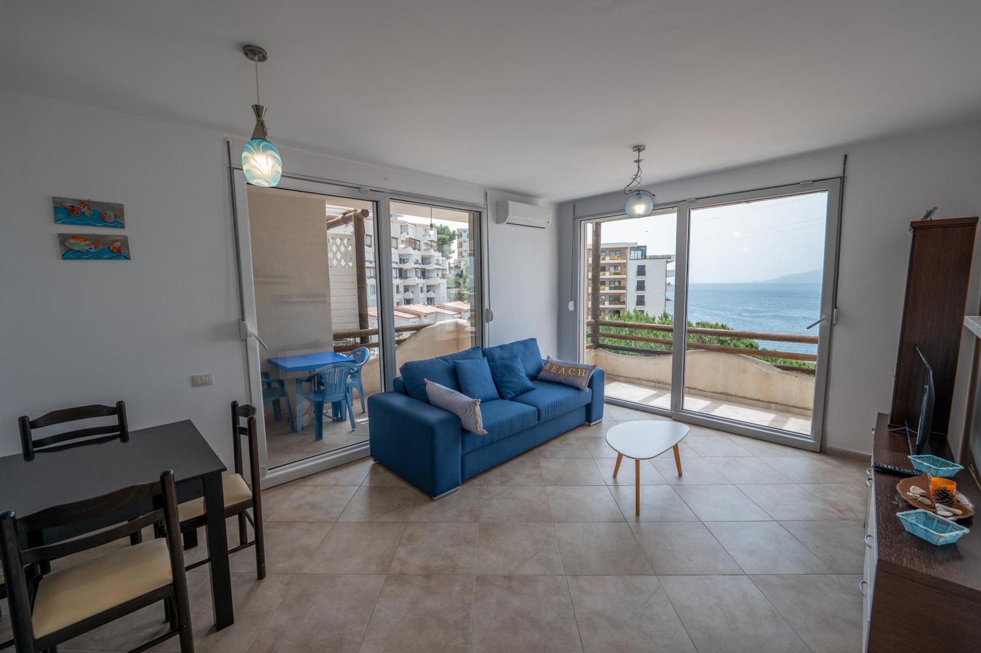Marin Bougainville Sarande